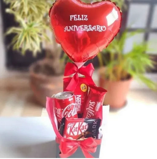 CAJA CON CHUCHES Y GLOBO (Negro)