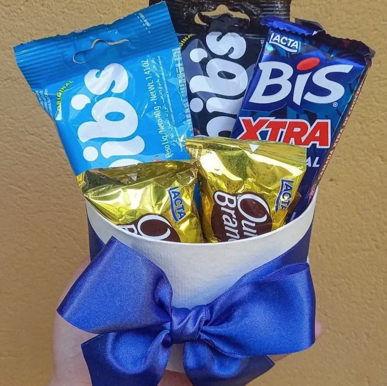 CAJA REDONDA CON CHUCHES (Negro)